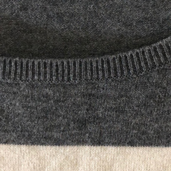 Joie Sweater White/Gray Stripes - XS - EUC - Picture 10 of 13